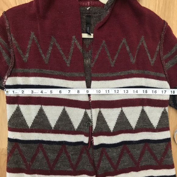 Aztec Sweater Hoodie - Picture 7 of 8